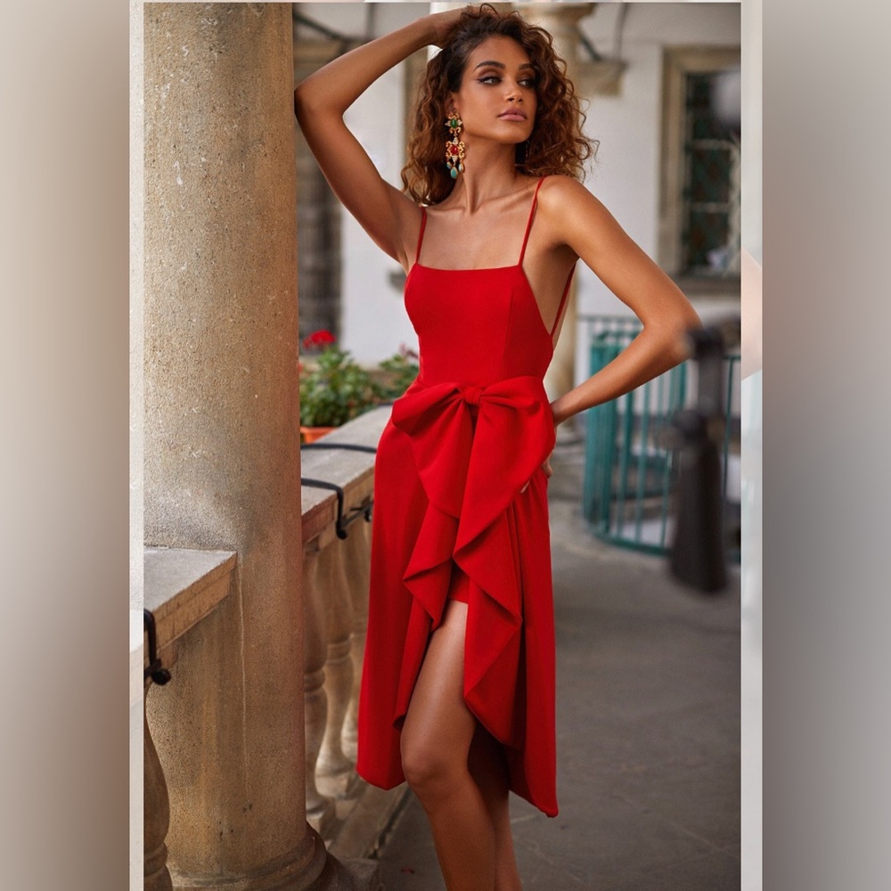 Alamour red dress 💃🏼